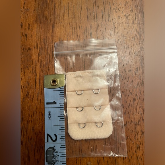 🫶🏻 Bra Extender Nude 2 Hook - Picture 3 of 4